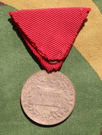 aus1bks.jpg (3269 bytes)