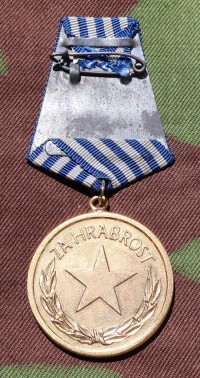 yu140bks.jpg (3269 bytes)